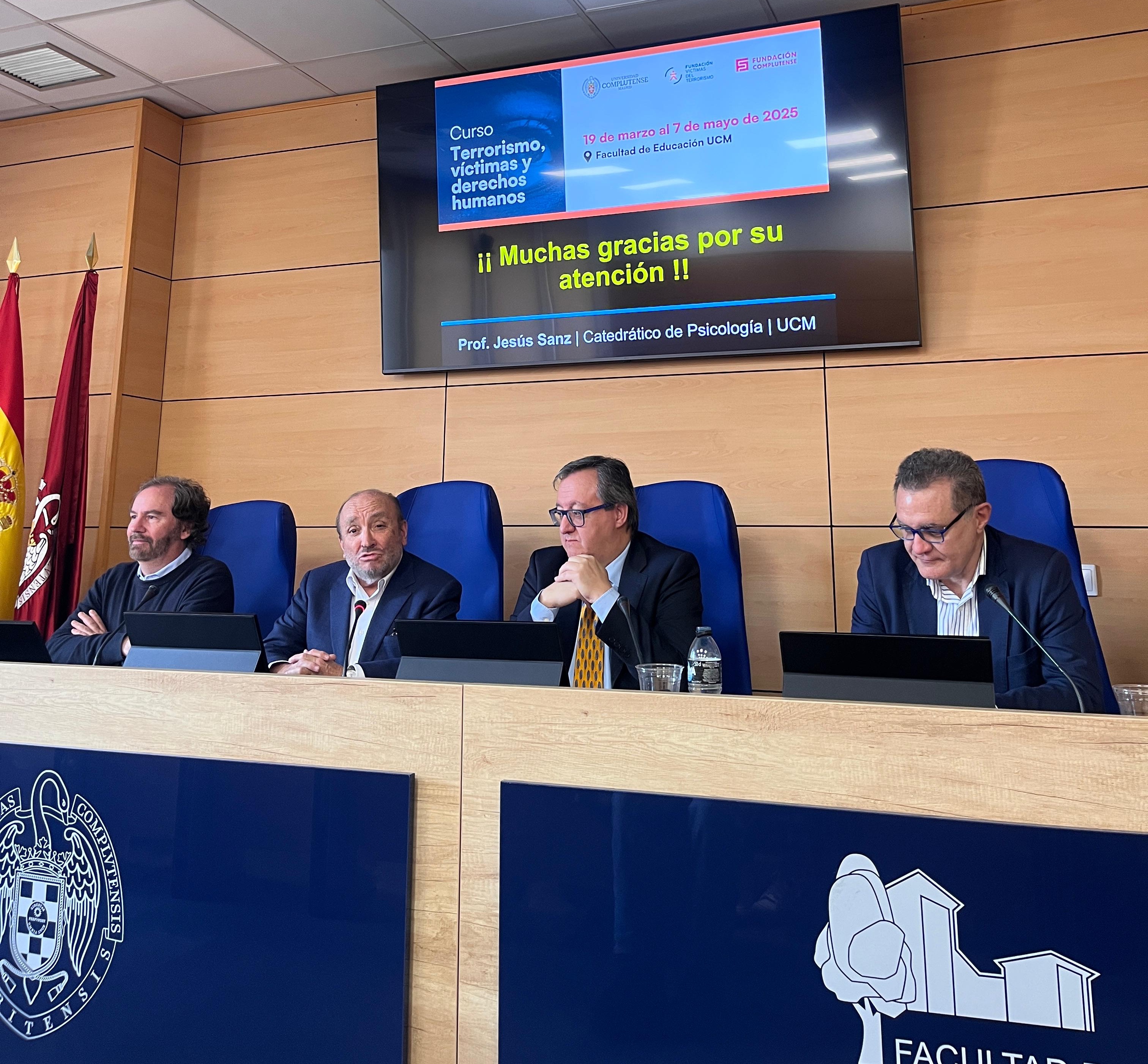 El Prof. Jesús Sanz imparte la conferencia de clausura del curso Terrorismo, Víctimas y Derechos Humanos organizado con la Fundación Víctimas del Terrorismo